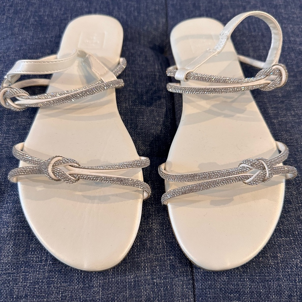 Rhinestone Flat Sandals Women’s 6 White New Without Tags - Picture 3 of 4